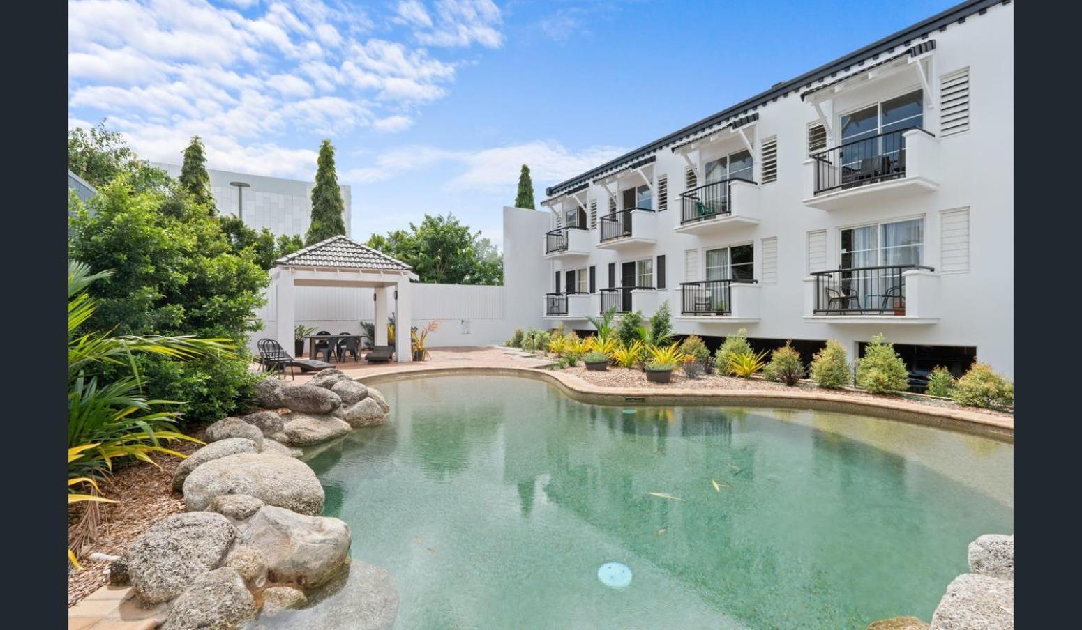 Villa Vaucluse Apartments Cairns Buitenkant foto